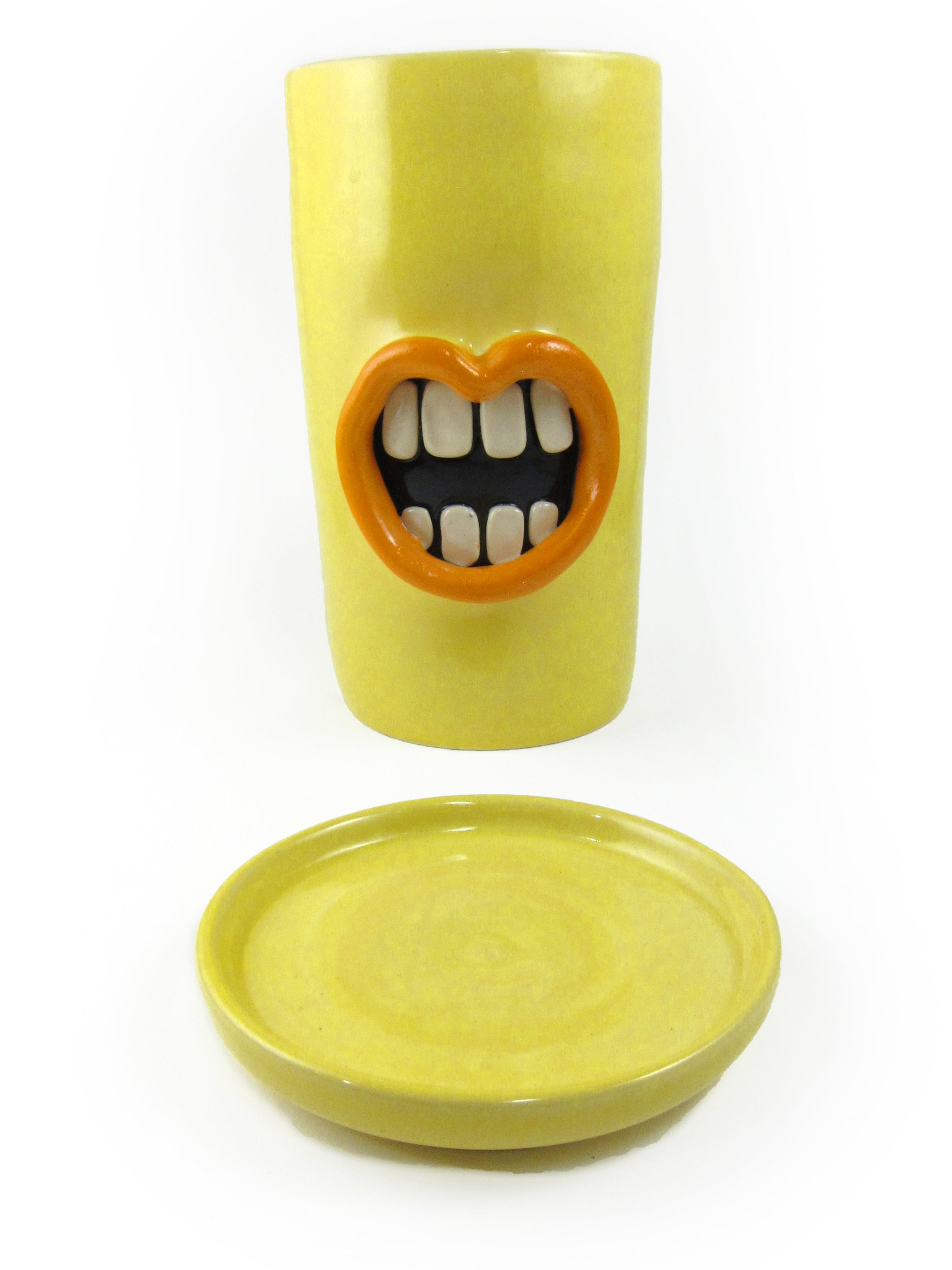 Yellow mouth planter – Claybrook Pottery